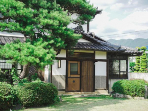 Kominkayado LOOF Tsutanoie